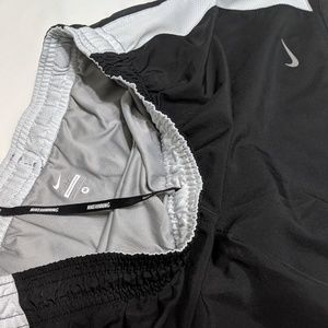 Nike Shorts - 🚴🏃NIKE RUNNING SHIRT SIZE MEDIUM🏃🚴 Nike Shorts - 🚴🏃NIKE RUNNING SHIRT SIZE MEDIUM🏃🚴